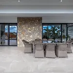 فيلة Provvidenza تْسْغيكفانِتْسا
