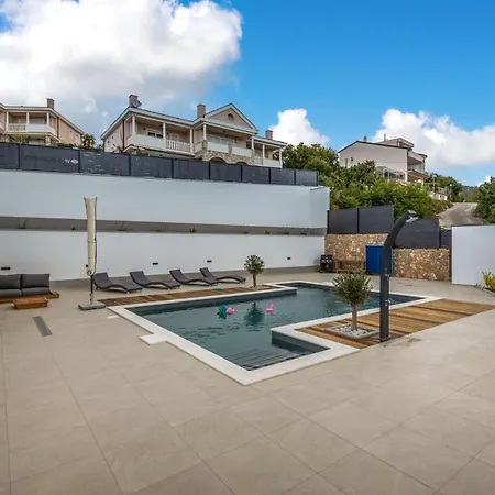 Provvidenza تْسْغيكفانِتْسا