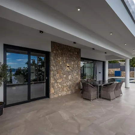 Provvidenza تْسْغيكفانِتْسا