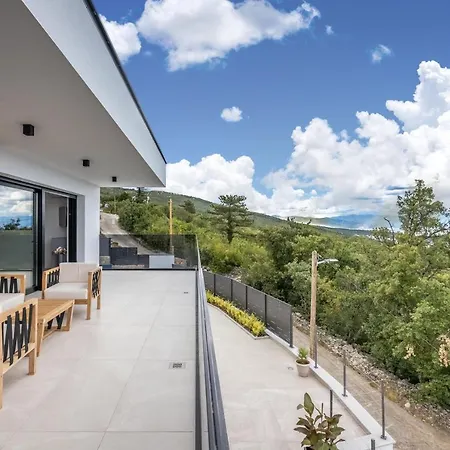 Provvidenza فيلة